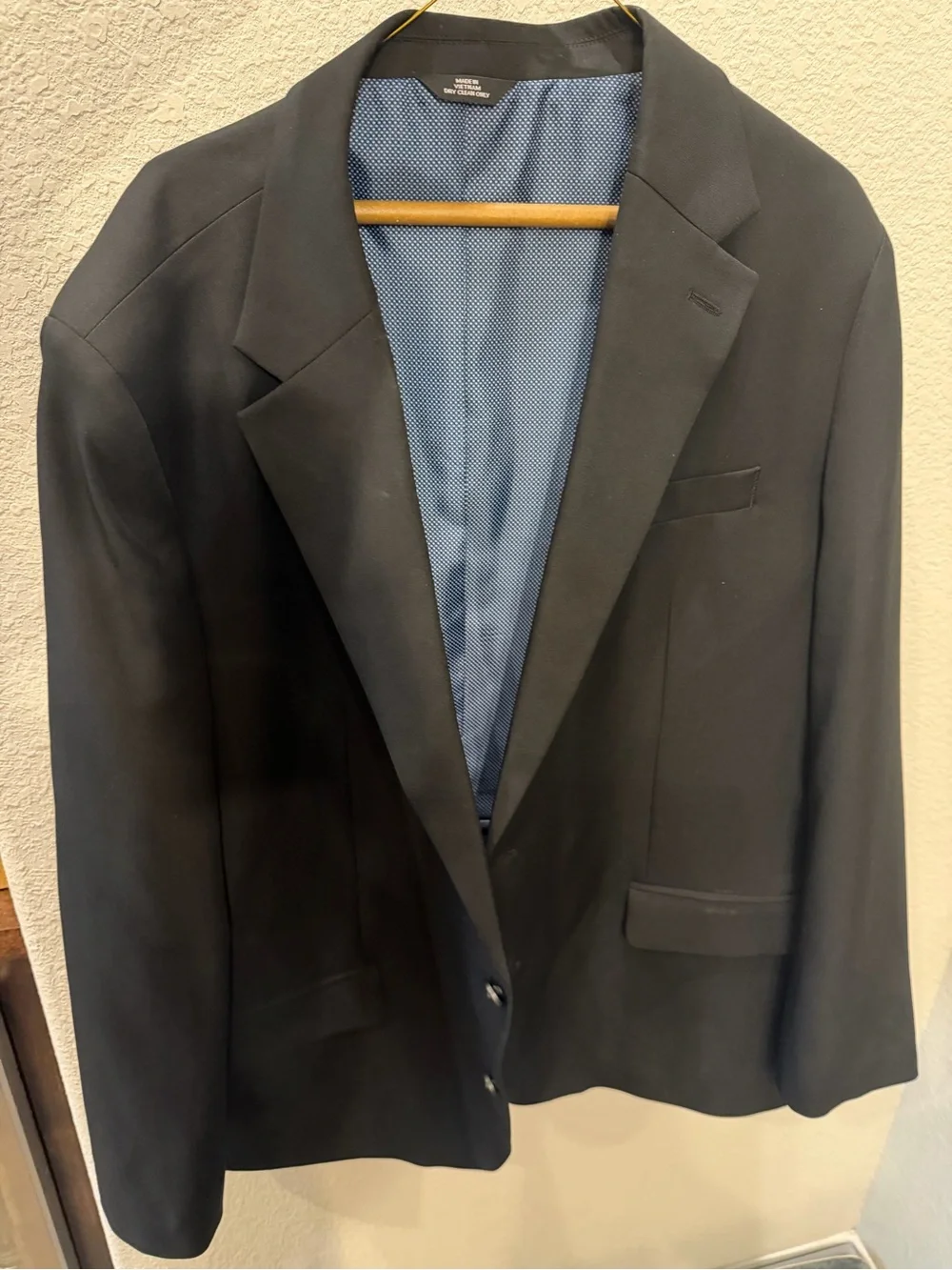 Haggar Black Sport Coat with Blue Lining size 50R